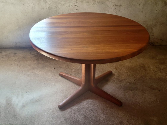 Image 1 of Vintage extendable round dining table in teak, Denmark 1960