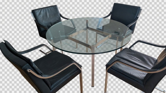 Image 1 of 4 zwarte lederen stoelen Freischwinger Alpha + glazen tafel, vintage set, Art Collection - Walter Knoll