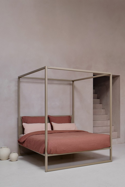 Letto a baldacchino di Robuust Amsterdam 160x200