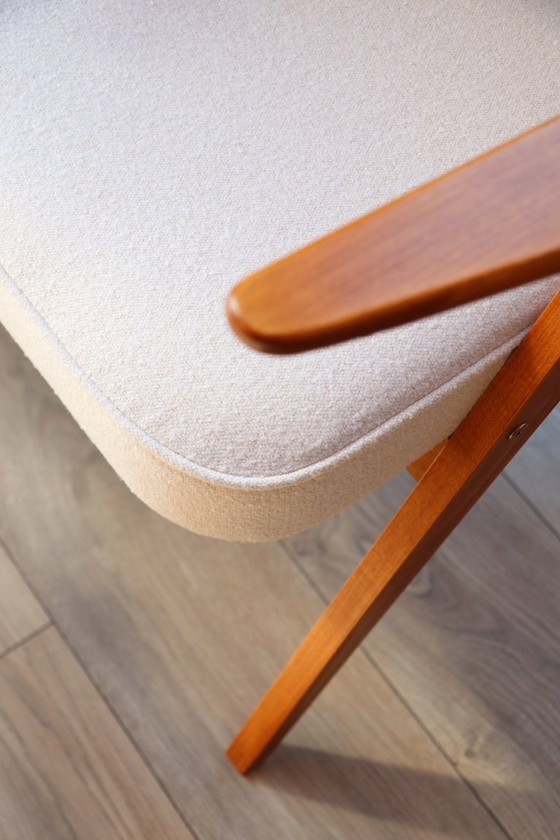 Image 1 of Mid century fauteuils vintage lounge stoel in wit boucle set van 2 stoelen