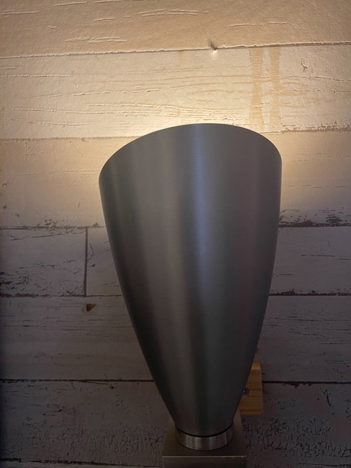 Lámpara de pared Delta Light