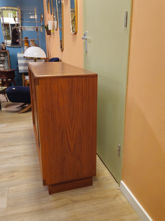 Image 1 of Vintage Silkeborg Deens Schuifdeur Dressoir Kast  Lowboard Kastje Schuifdeuren 