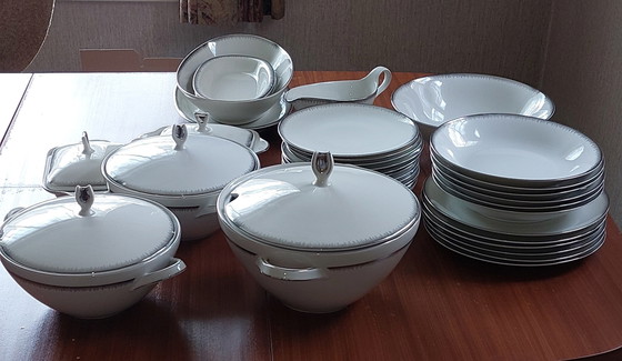 Large Complete Vintage Dinnerware Set – Winterling Bavaria (1950s/60s) – Gebrüder Winterling A.G., Crockery (photo 3 of 10)