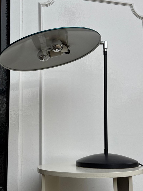 Image 1 of Prachtige vintage Queens Gallery tafellamp blauw 