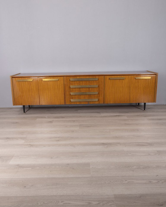 Image 1 of Credenza sideboard vintage anni 50 in legno e ottone dorato design Italiano