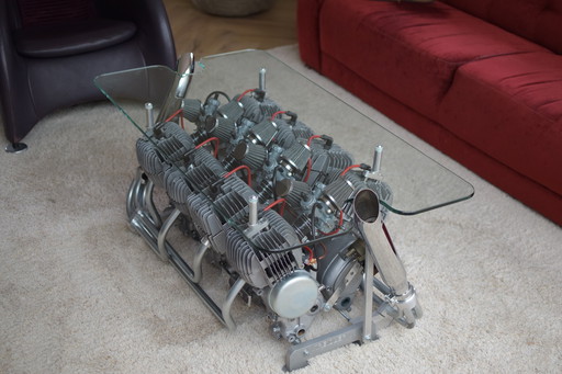Kreidler V8 Salontafel