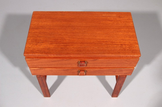 Image 1 of Cassettiera vintage in teak con maniglie in pelle di Fröseke Nybrofabrik