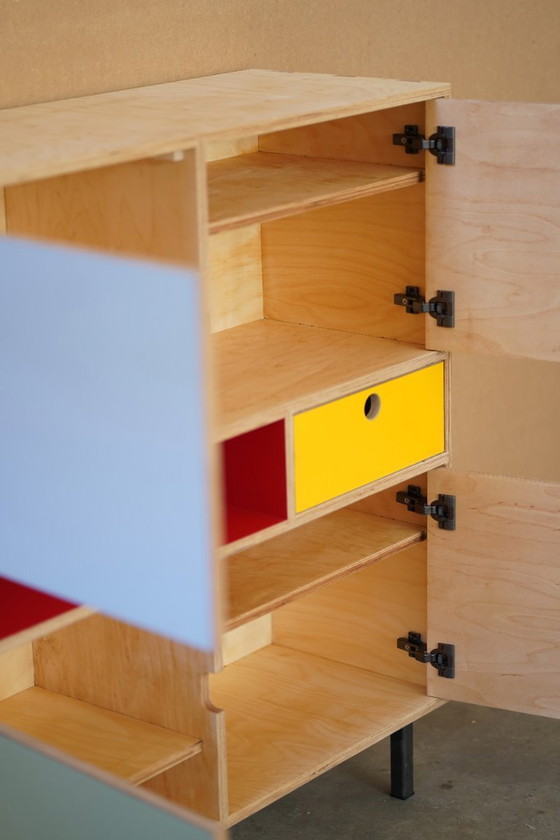 Image 1 of Berken kast met HPL laminaat berken. (prototype show model)