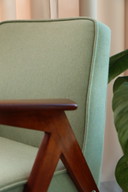 Poltrona vintage in lana verde menta, design moderno di metà secolo