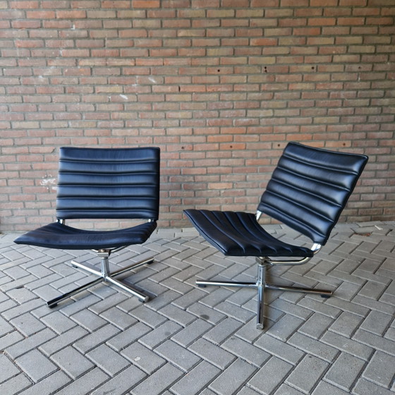 Image 1 of Hülsta 2 vintage swivel armchairs leather swivel chair set