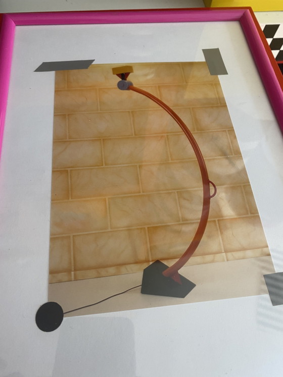 Obra de arte de técnica mixta, original de 1981, del Grupo de Diseño Memphis, Ettore Sottsass. – Fotografías (photo 5 of 6)