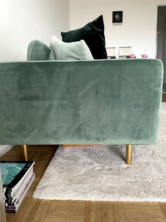 Image 1 of 3.5-seater sofa - green velvet