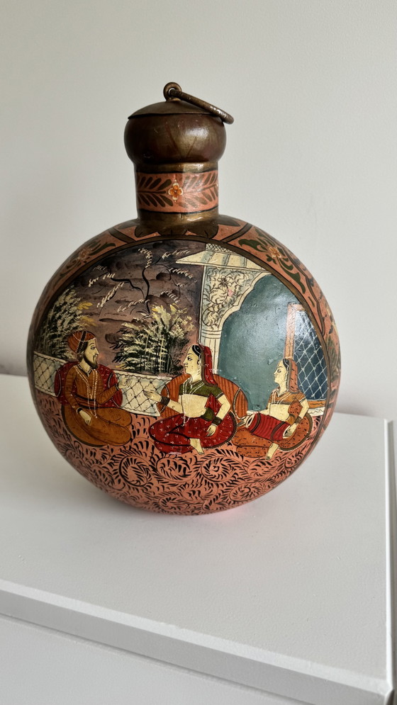 Indian Vase – Metal (photo 4 of 5)