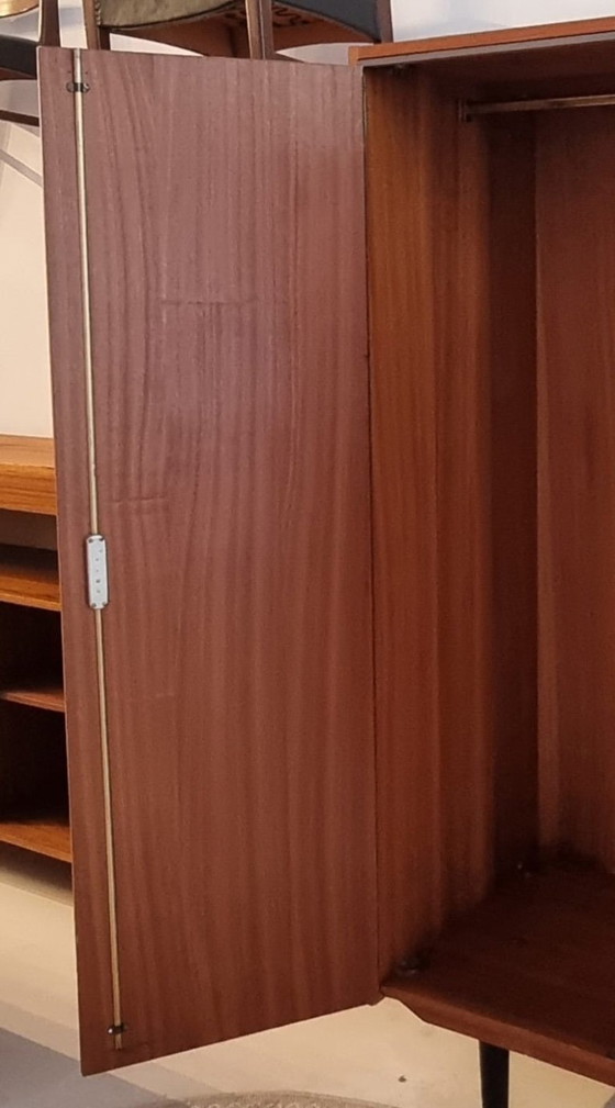 Armoire Mid Century – Wood (photo 10 of 23)
