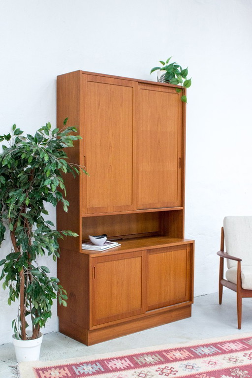 Poul Hundevad highboard cabinet vintage teak