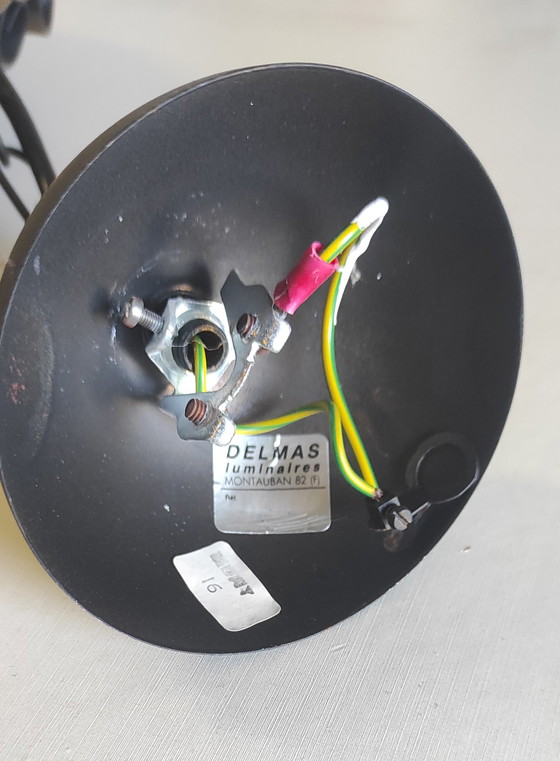 Lampada a sospensione a lanterna in metallo con globo in vetro opalino di Delmas (Francia) - Metà del XX (photo 9 of 9)