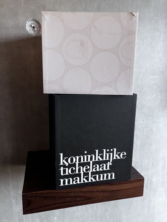 Image 1 of Jarrón Torre de Babel, estudio Job