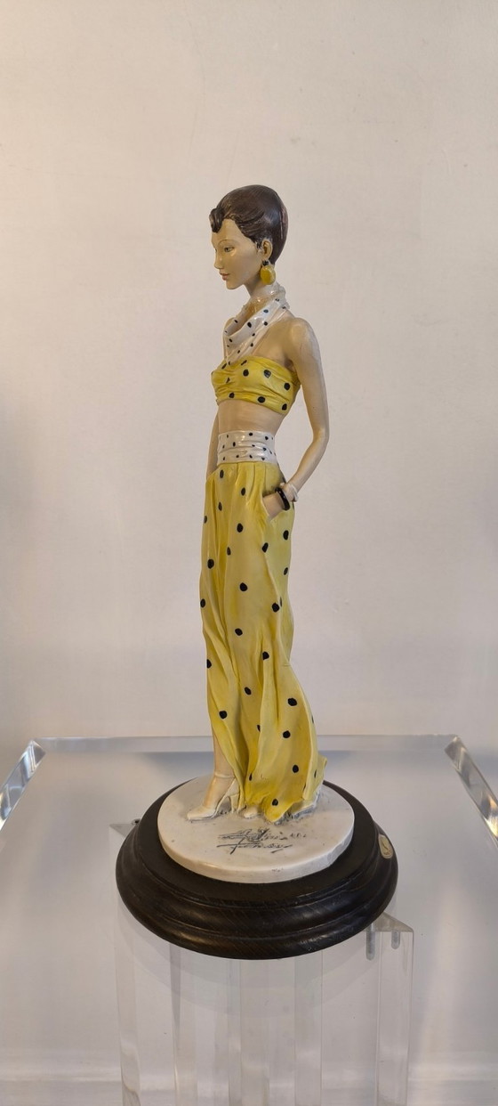 Image 1 of 😍✨ Stunning Large Vintage Statue "Fashion Lady" by Antoni Famery – Italy, c. 1990 ✨😍