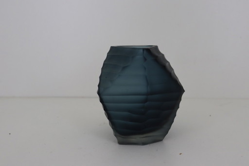 Modern design vase of matte blue glass – Geometric – 12 cm high