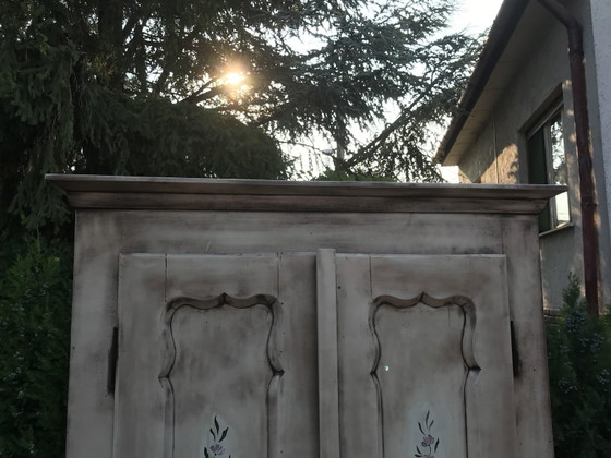 Armoire Double avec Motif Floral Peint à la Main (photo 10 of 14)