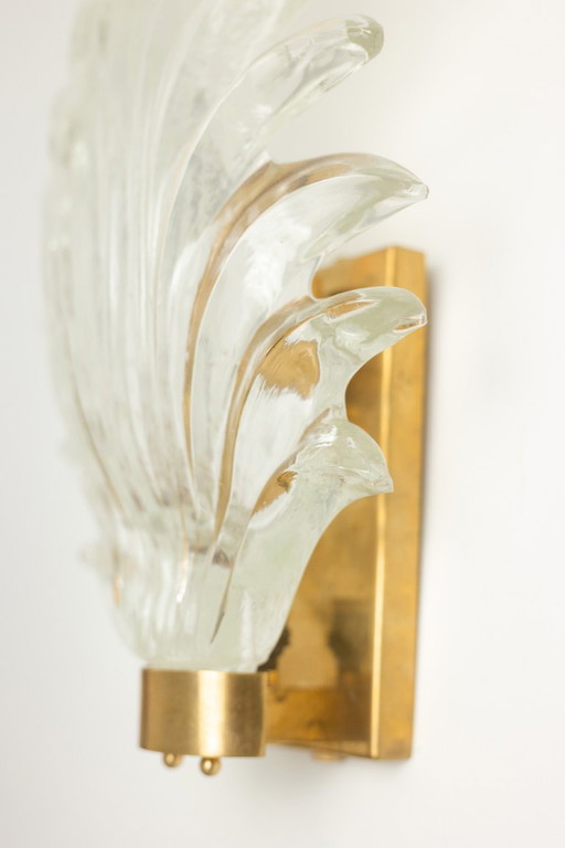 Par de apliques de pared de cristal de Murano con forma de helecho. Década de 1950.