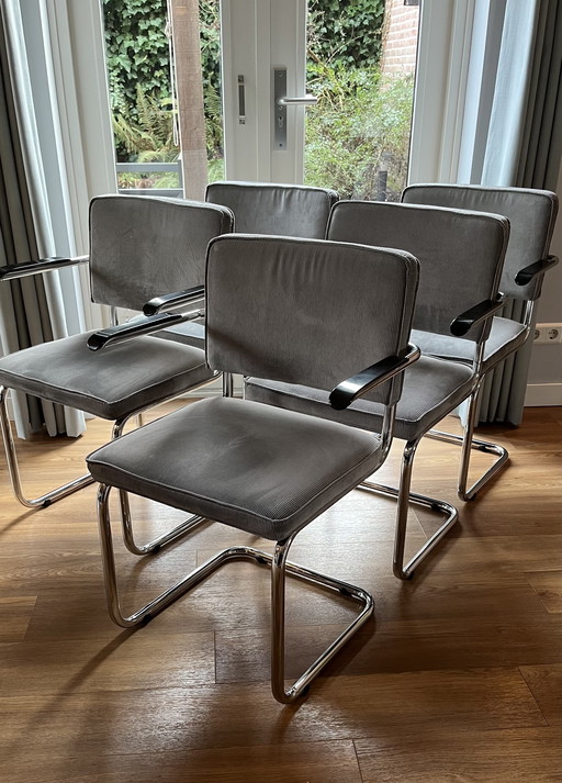 5x poltrona Zuiver Ridge Rib grigio chiaro