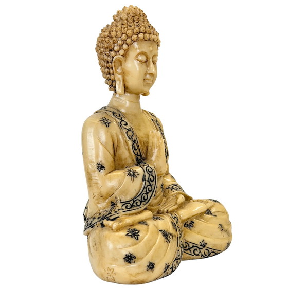 Buddha decorativo seduto in resina con Abhaya Mudra – Crema e Nero – Sculture, Modern (photo 2 of 10)