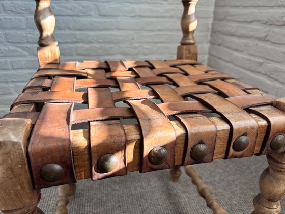 Image 1 of Chaise espagnole en bois avec harnais en cuir