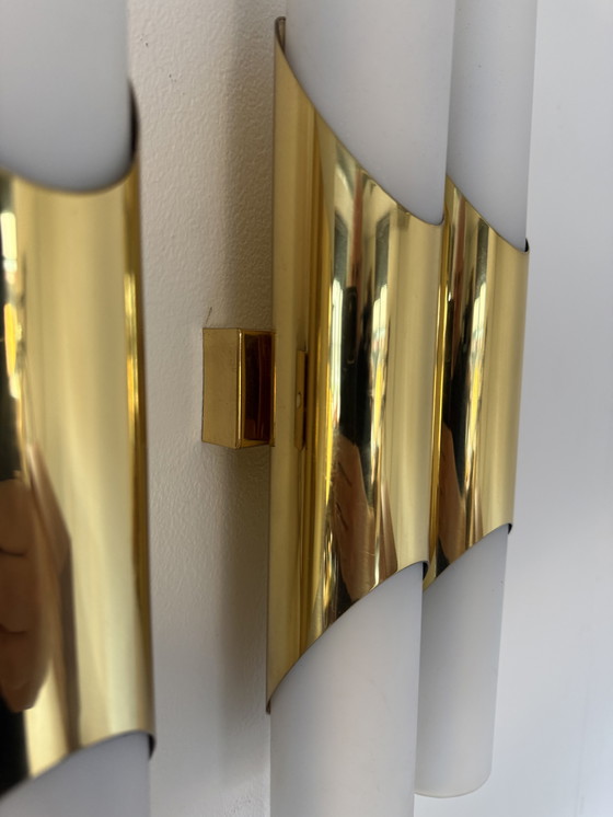 Image 1 of 2 appliques murales vintage en laiton et verre dépoli, Paul Neuhaus ‘70