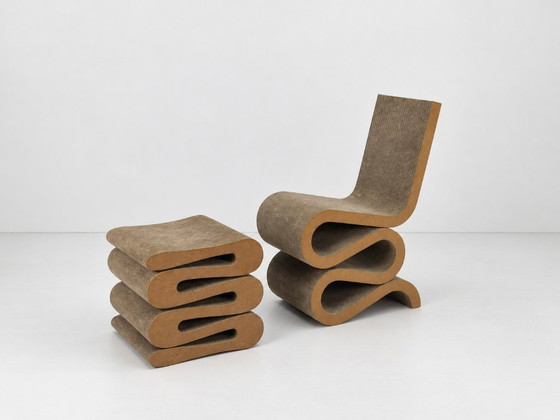 Sedia da camera Wiggle Easy Edges con sgabello di Frank Gehry per Vitra – Sedie da camera, Carta (photo 3 of 17)