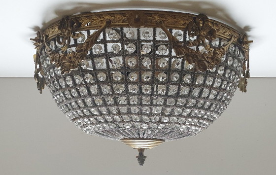 Very large (50 cm) vintage crystal ceiling light with rosettes and garlands, Brass, Transparent (photo 9 of 18)