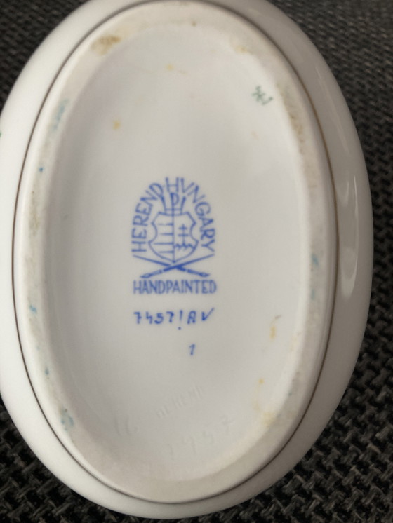 Image 1 of Cesta de porcelana Herend