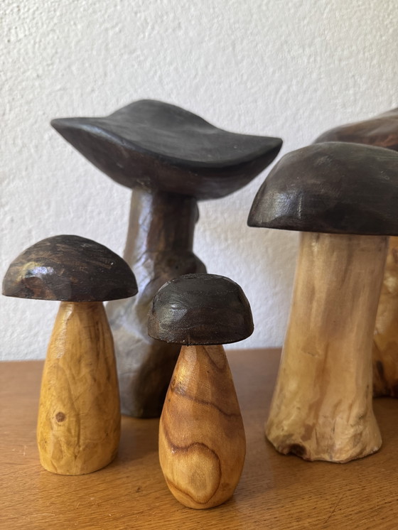 Image 1 of Decoratieve houten paddenstoelen