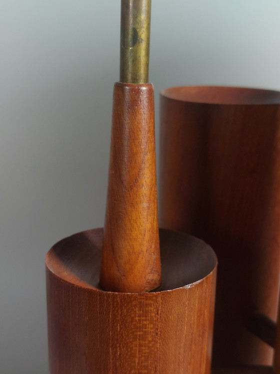 Image 1 of Vintage houten tafellamp/bijzetlamp uit het midden van de vorige eeuw met geplooide kap.