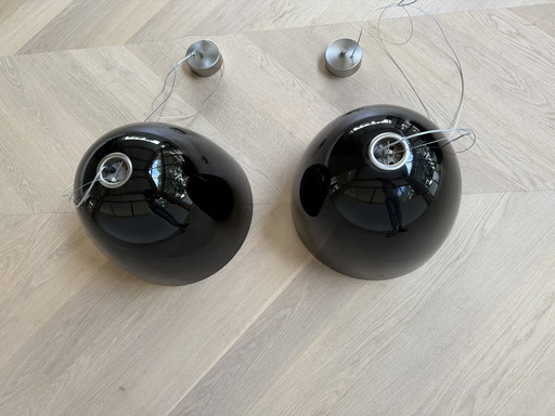 Black pendant lights for the dining table