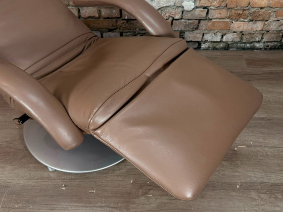 Jori Yoga – Poltrone, Leather, Metal (photo 11 of 18)
