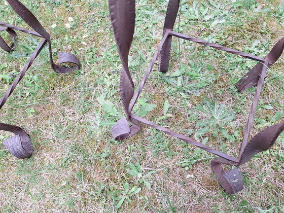 Image 1 of Coppia di colonne brutaliste in ferro battuto e marmo venato, anni '60