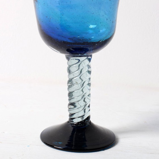 Vintage handgeblazen wijnglas met gedraaide steel van Murano-marmer / Zeldzaam wijnglas / Murano / Italië / (photo 5 of 9)