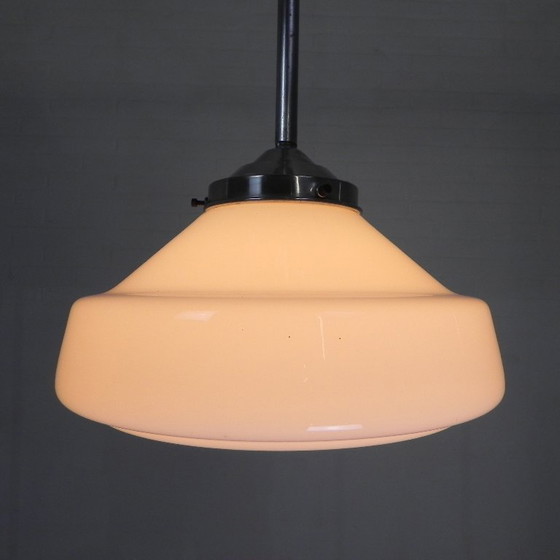 Image 1 of Lampada a sospensione Art Déco con paralume in vetro bianco, anni '30