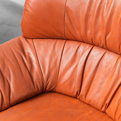 COPPIA DI POLTRONE VINTAGE IN PELLE ARANCIO ANNI ’70 MODERNARIATO
