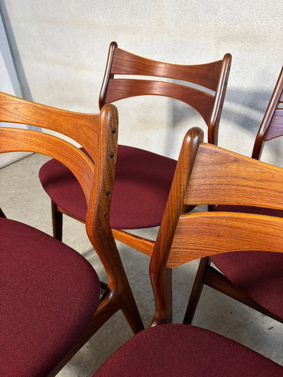 Image 1 of 6x Model 310 eetkamerstoelen door Erik Buch