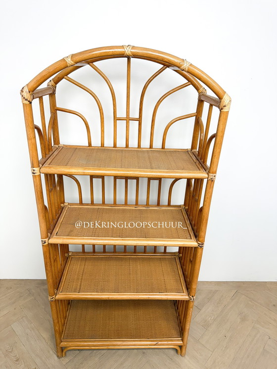 Image 1 of Armoire cintrée vintage