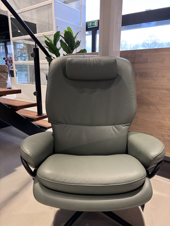 Image 1 of Stressless Rome Highback relaxfauteuil met poef