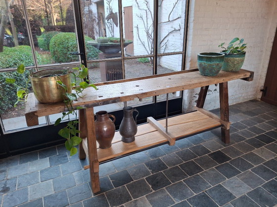 Image 1 of Mueble único, robusto y con carácter.