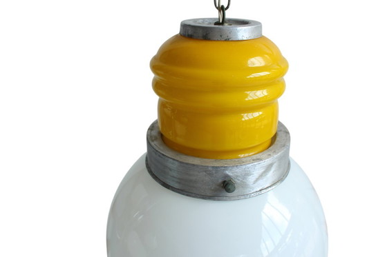 Image 1 of "Lampadina" in vetro di Murano giallo e bianco, Space Age, Italia 1960