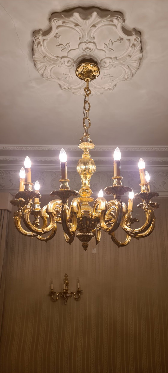 Image 1 of Monumentale Paleiscollectie: 91 rococo kroonluchters en 174 wandlampen (1982)