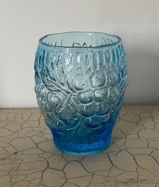 Image 1 of Set da liquore vintage blu – decanter e 4 bicchieri con decorazione a grappolo d'uva – anni '60/'70