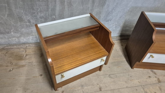 Coppia di comodini vintage di metà secolo, Cecoslovacchia, 47 × 38 × 61 cm – Credenze con vetrina, Wood (photo 9 of 11)