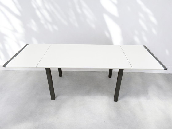 Image 1 of Vintage Formica dining table - extendable