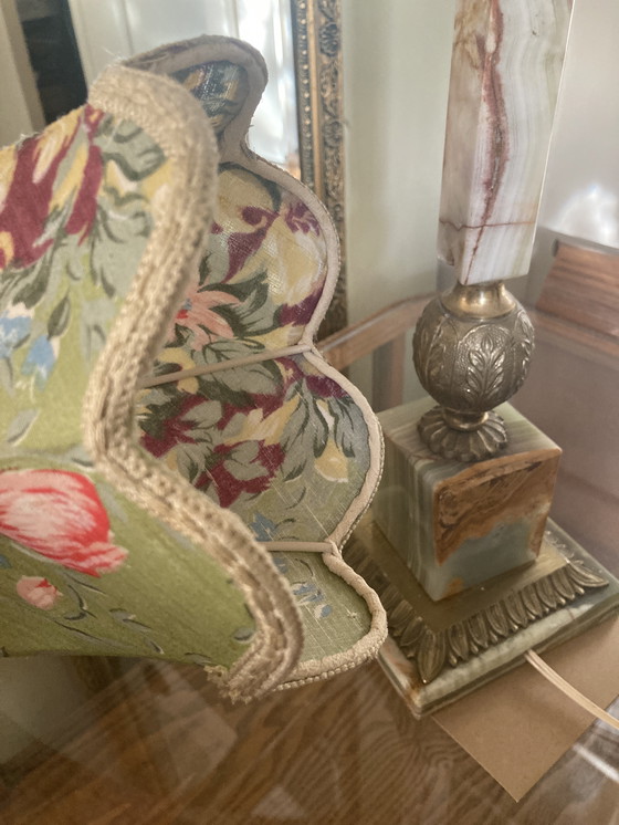 Image 1 of Schöne Vintage Tischlampe, Sammlerstück-grüner Onyx Marmor/Messing Fuß, schöner originele Schirm